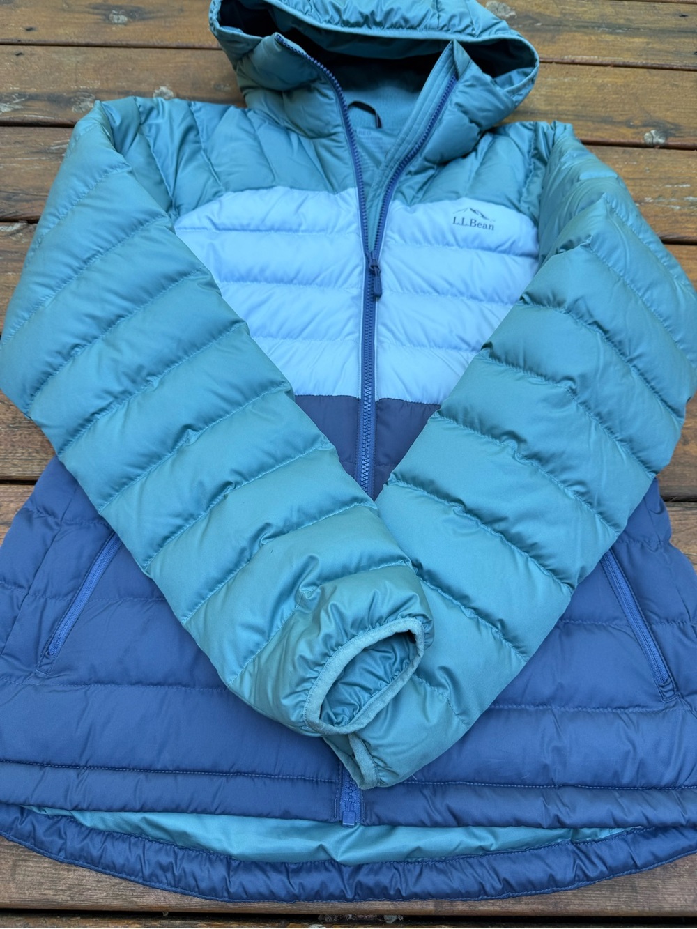 L.L. Bean Bean Down Hooded Jacket l, Colorblock - Picture 5 of 5